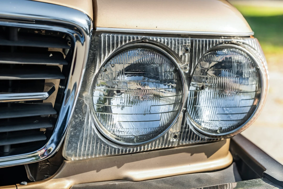 1983 Mercedes-Benz R107 SL-Class - Image 25 of 31