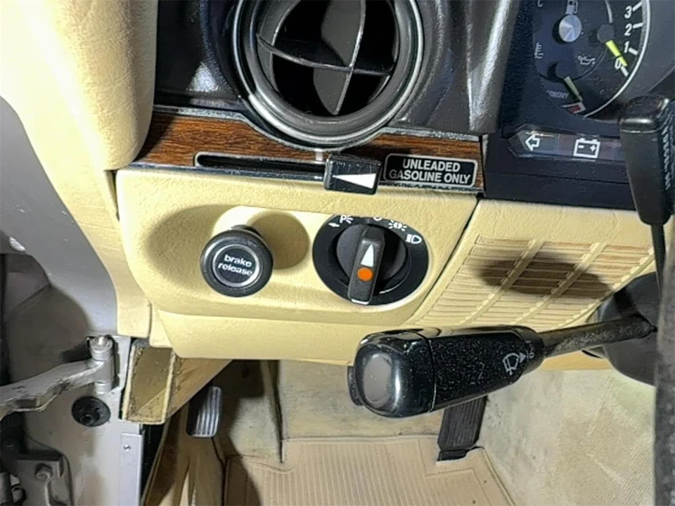 1983 Mercedes-Benz R107 SL-Class - Image 19 of 31