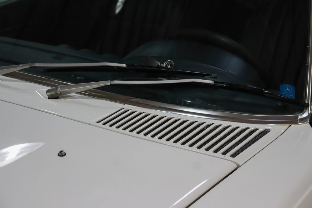 1983 Mercedes-Benz R107 SL-Class - Image 23 of 31