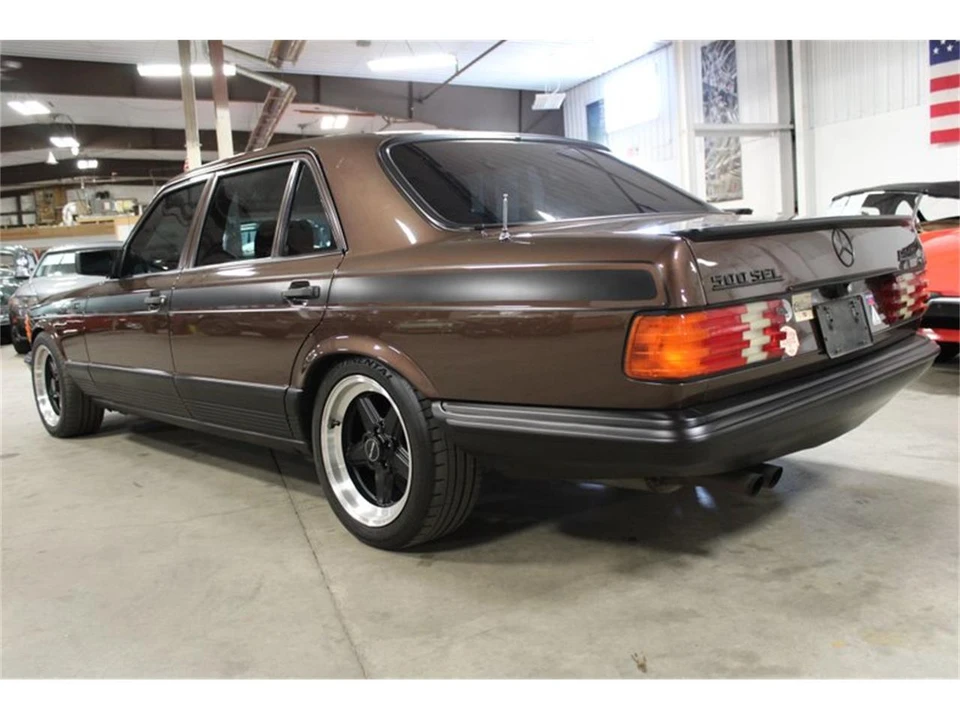 1983 Mercedes-Benz W126 S-Class Sedan - Image 4 of 31