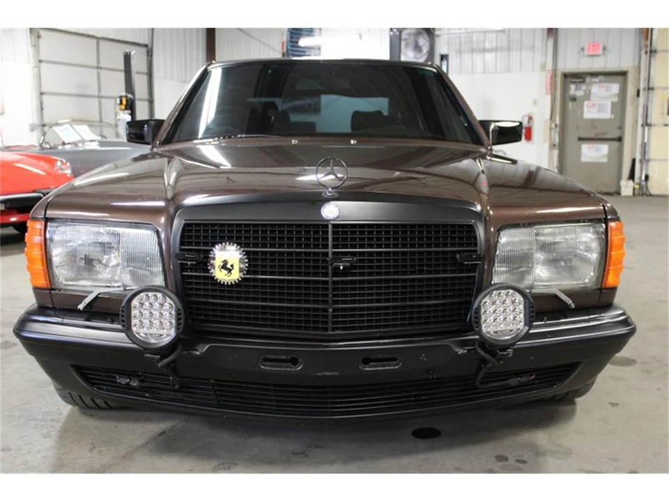 1983 Mercedes-Benz W126 S-Class Sedan - Image 11 of 31