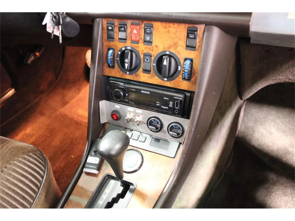 1983 Mercedes-Benz W126 S-Class Sedan - Image 29 of 31