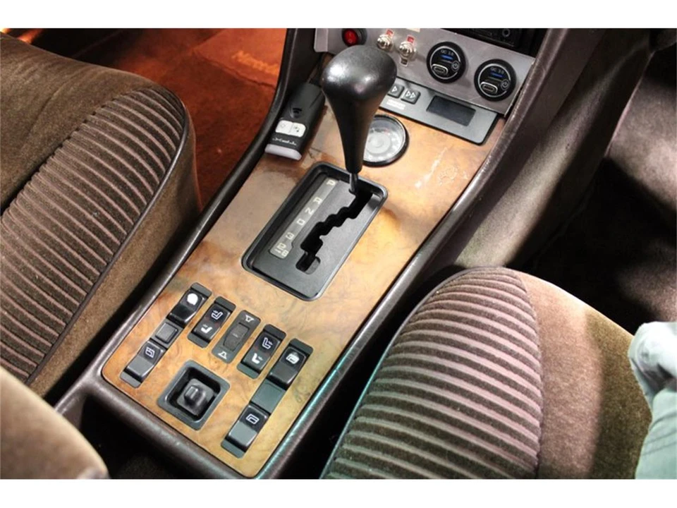 1983 Mercedes-Benz W126 S-Class Sedan - Image 30 of 31