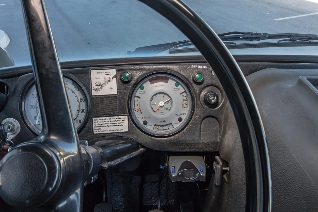 1983 Mercedes-Benz Unimog - Image 24 of 31