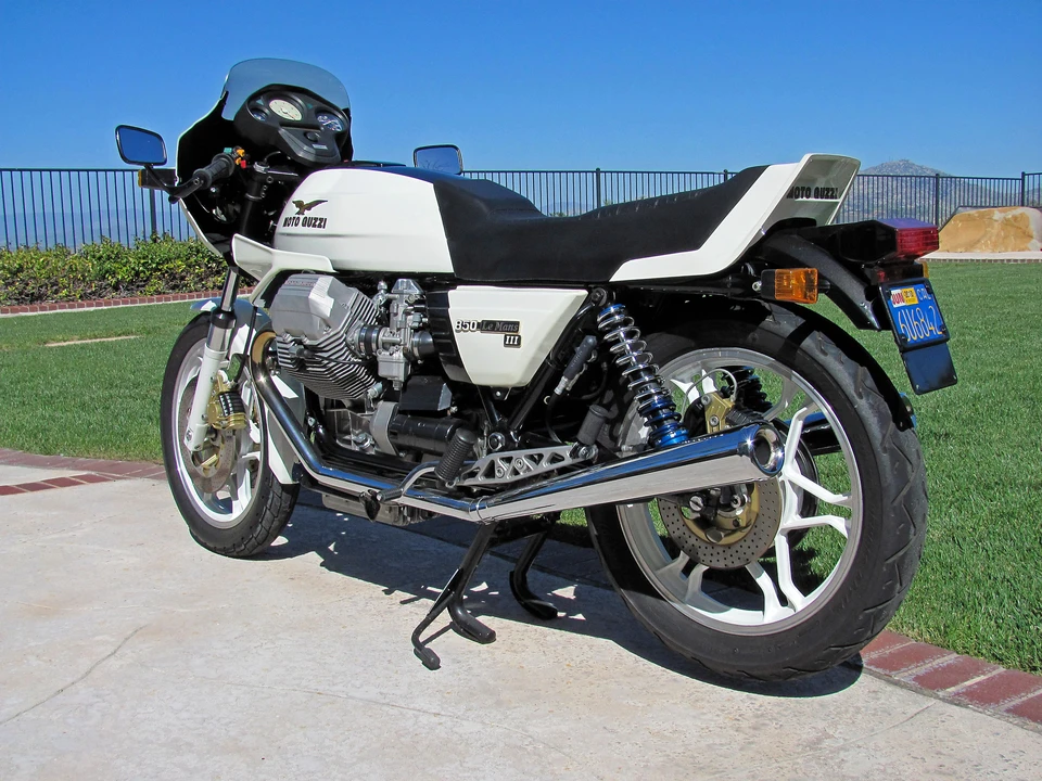 1983 Moto Guzzi Le Mans - Image 5 of 5