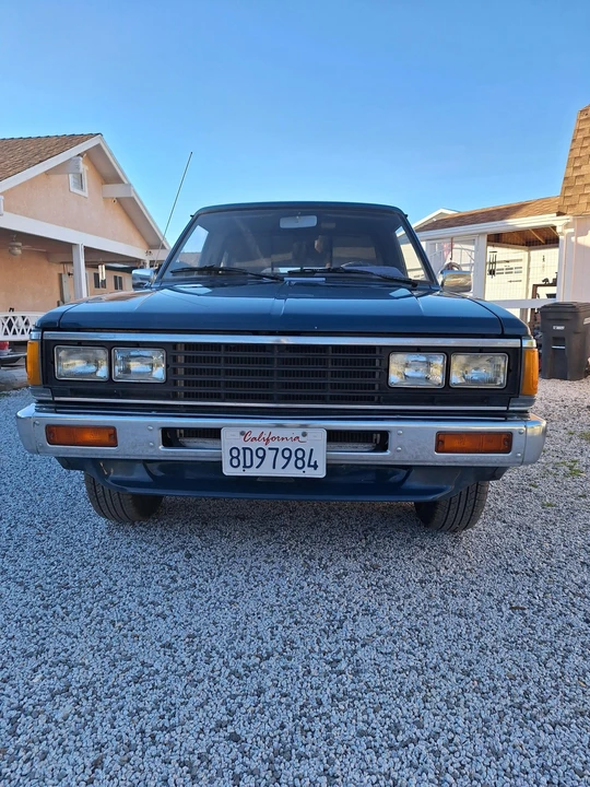 1983 Nissan - Image 11 of 31