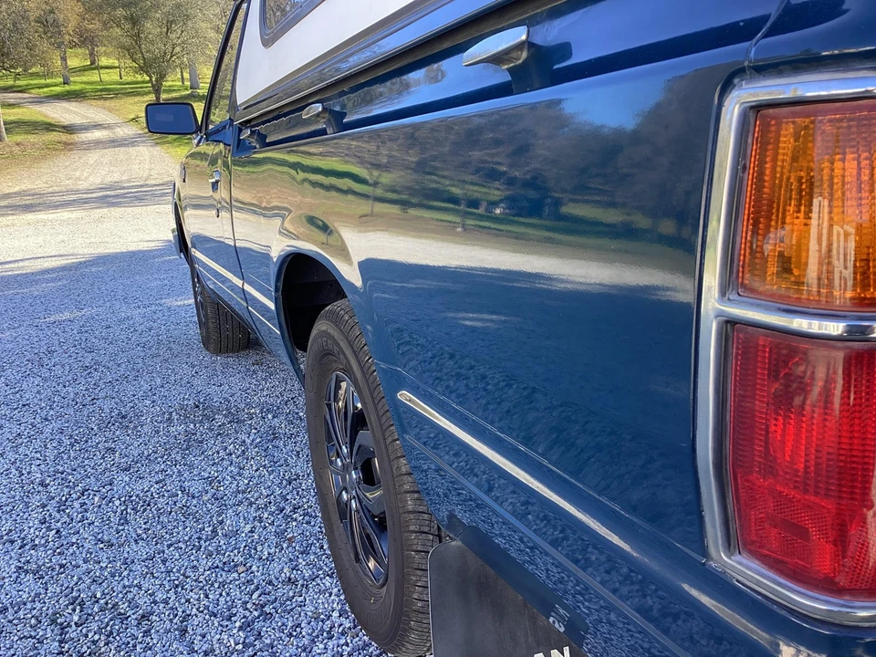 1983 Nissan - Image 17 of 31