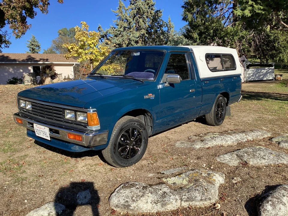 1983 Nissan - Image 2 of 31