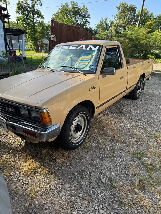 1983 Nissan - Image 10 of 10