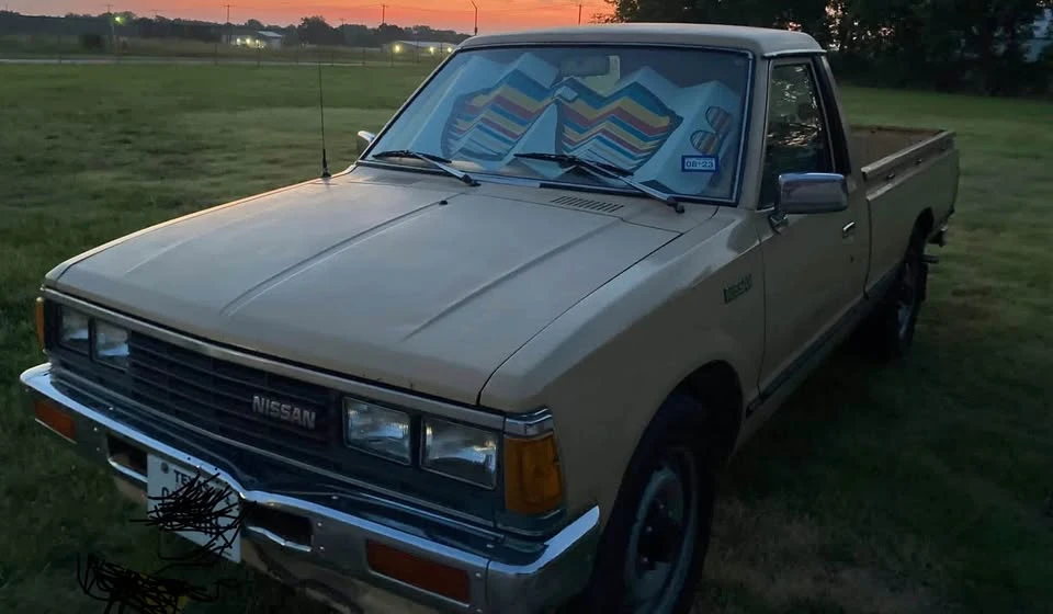 1983 Nissan - Image 9 of 10