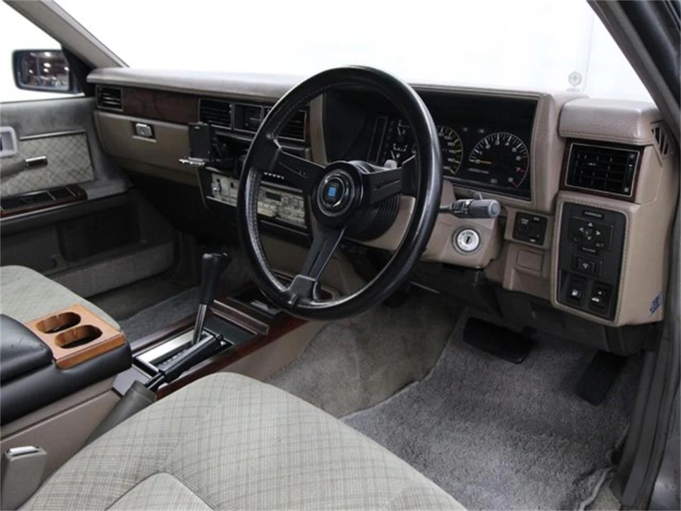 1983 Nissan Gloria 6th Gen - Image 9 of 31