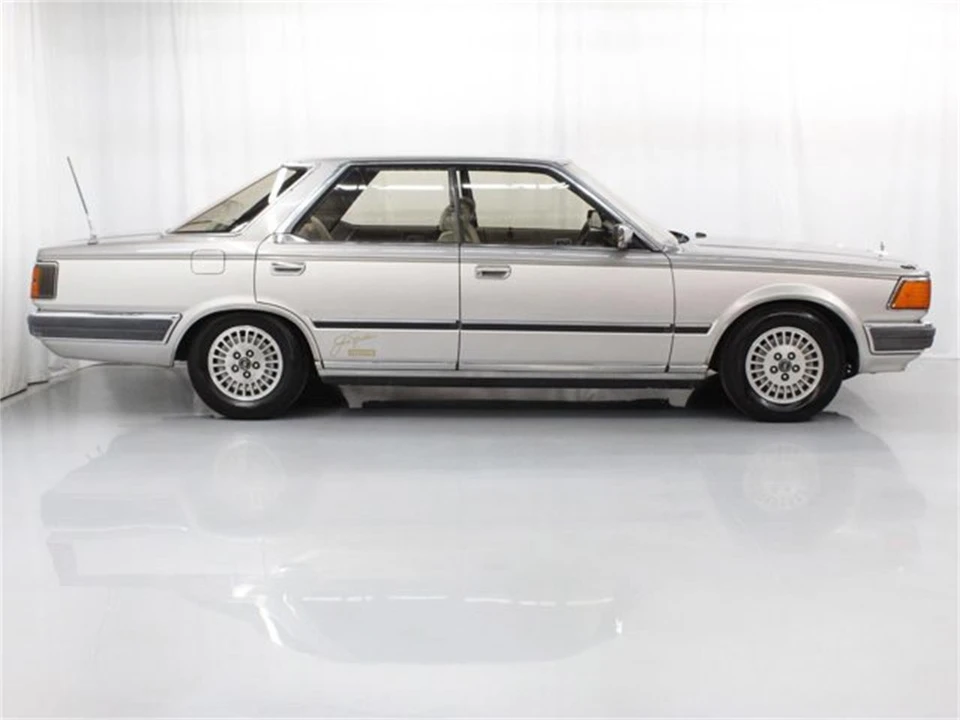 1983 Nissan Gloria 6th Gen - Image 8 of 31