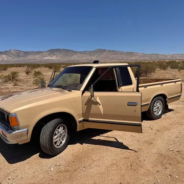 1983 Nissan Datsun 720 King Cab Pickup