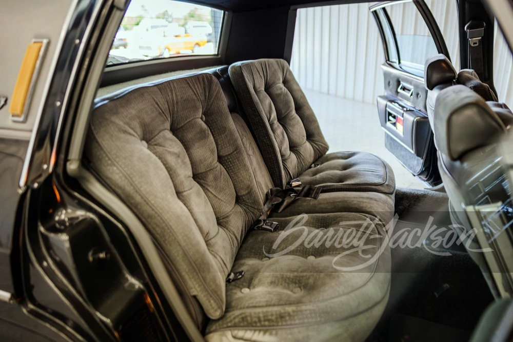 1983 Oldsmobile 98 - Image 5 of 8