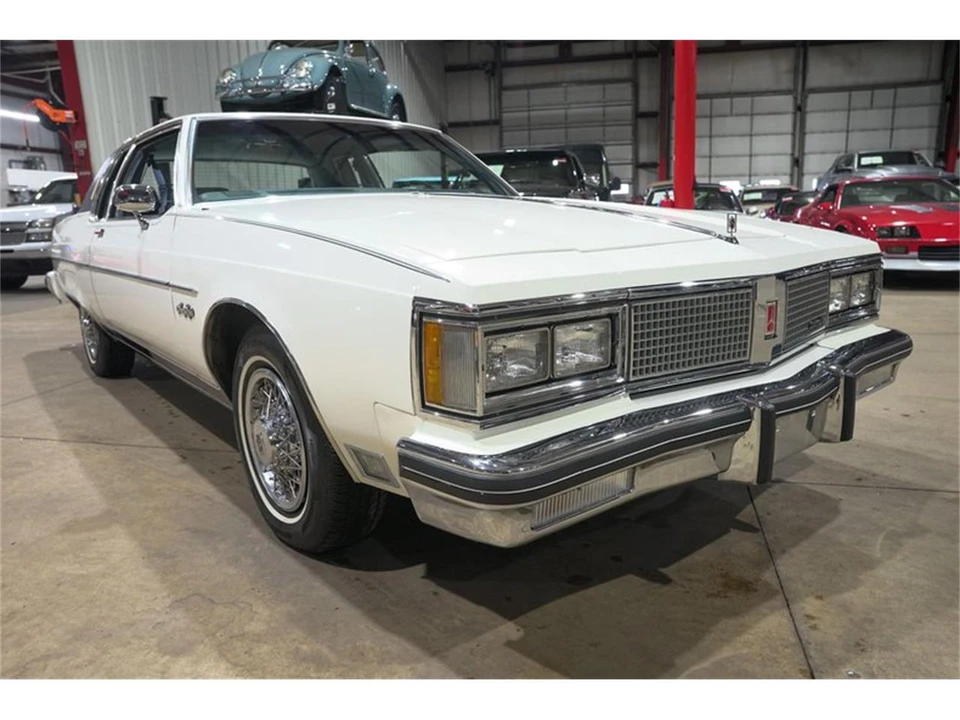 1983 Oldsmobile 98 - Image 12 of 31