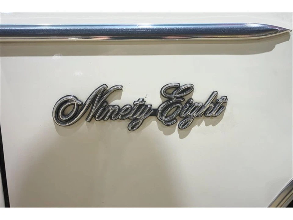 1983 Oldsmobile 98 - Image 28 of 31