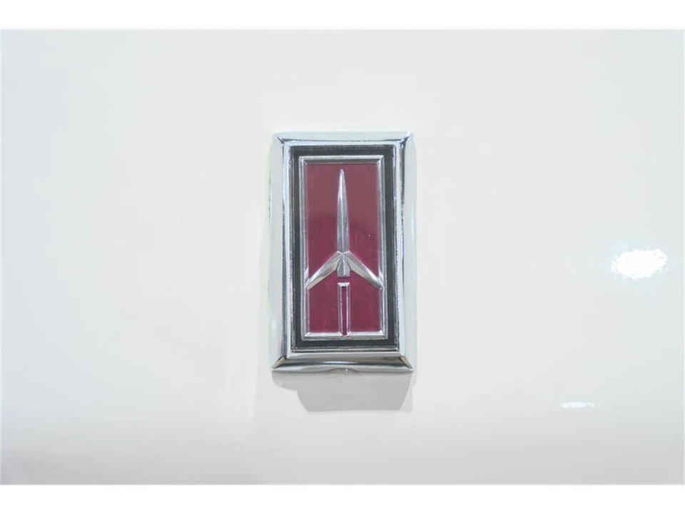 1983 Oldsmobile 98 - Image 25 of 31