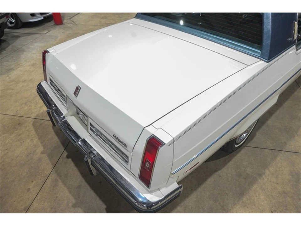 1983 Oldsmobile 98 - Image 20 of 31