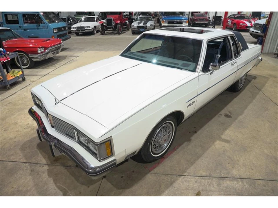 1983 Oldsmobile 98 - Image 15 of 31