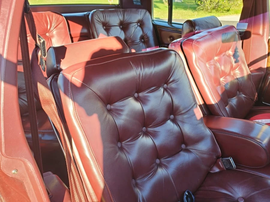 1983 Oldsmobile 98 - Image 6 of 10