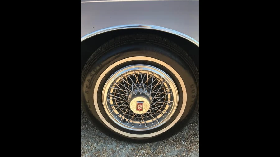 1983 Oldsmobile 98 - Image 12 of 15