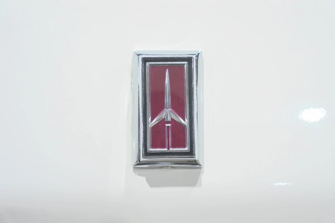 1983 Oldsmobile 98 - Image 25 of 31