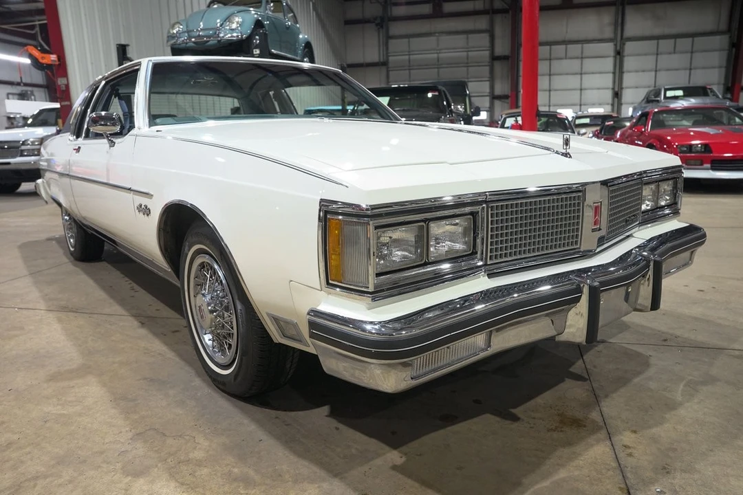 1983 Oldsmobile 98 - Image 12 of 21