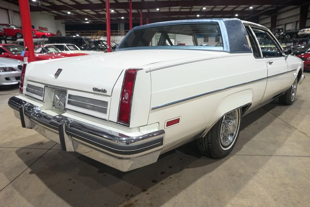 1983 Oldsmobile 98 - Image 8 of 21