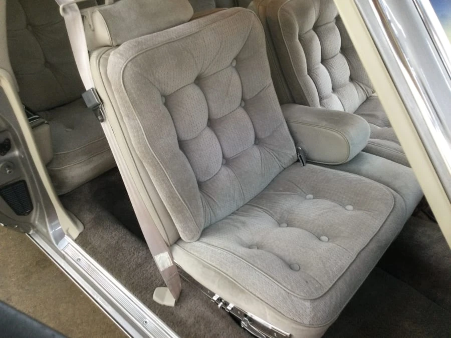 1983 Oldsmobile 98 - Image 14 of 19