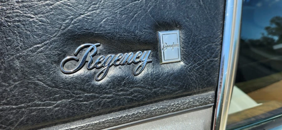 1983 Oldsmobile 98 - Image 9 of 20
