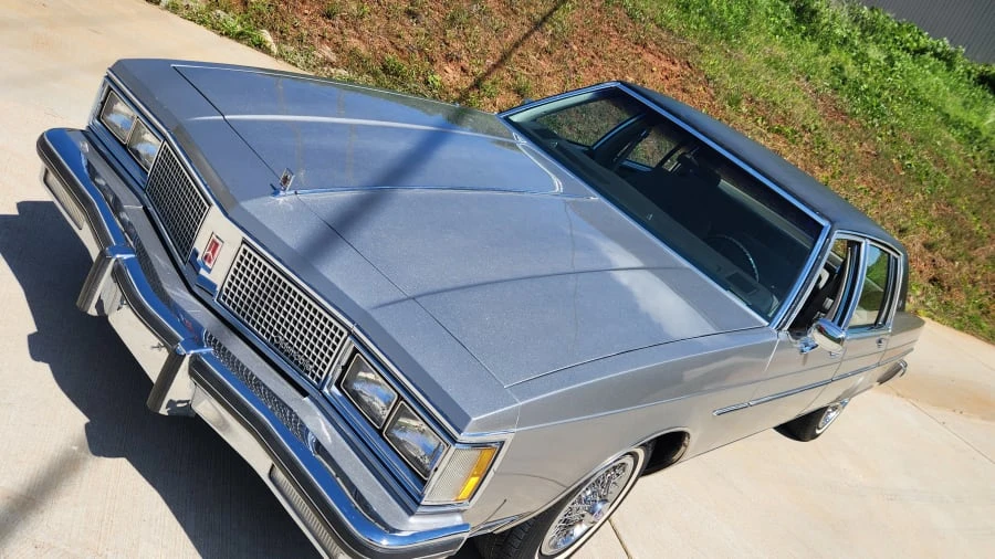 1983 Oldsmobile 98 - Image 8 of 20