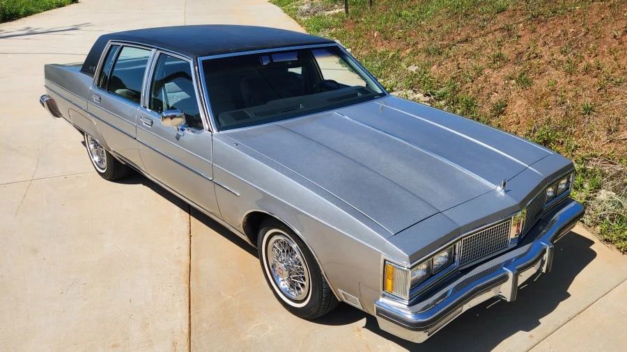 1983 Oldsmobile 98 - Image 5 of 20