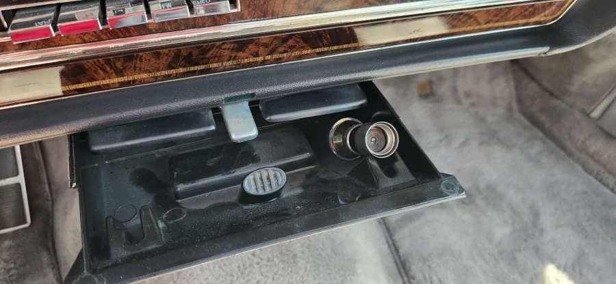 1983 Oldsmobile 98 - Image 16 of 20