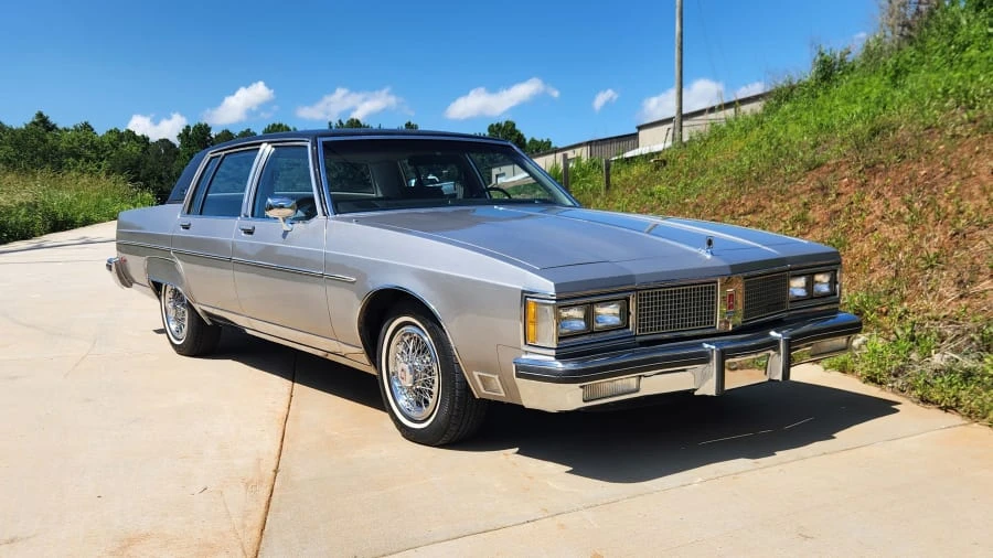 1983 Oldsmobile 98 - Image 4 of 20