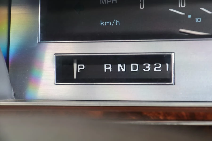 1983 Oldsmobile 98 - Image 23 of 26