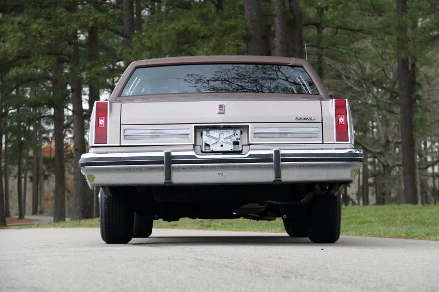 1983 Oldsmobile 98 - Image 5 of 26