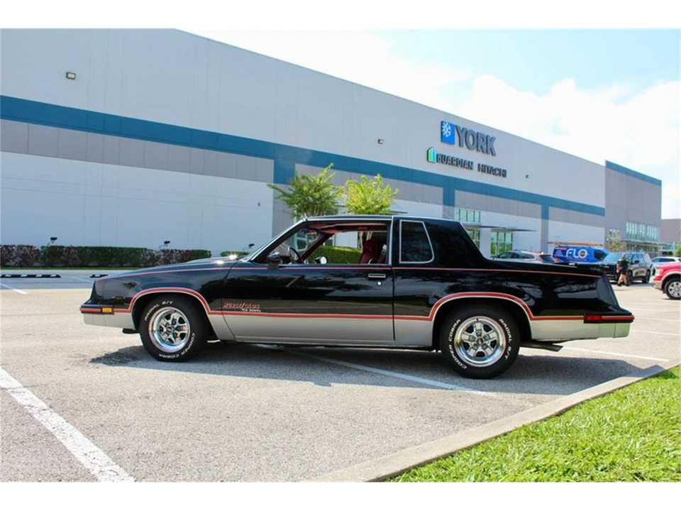 1983 Oldsmobile Cutlass 5th Gen - Image 10 of 31
