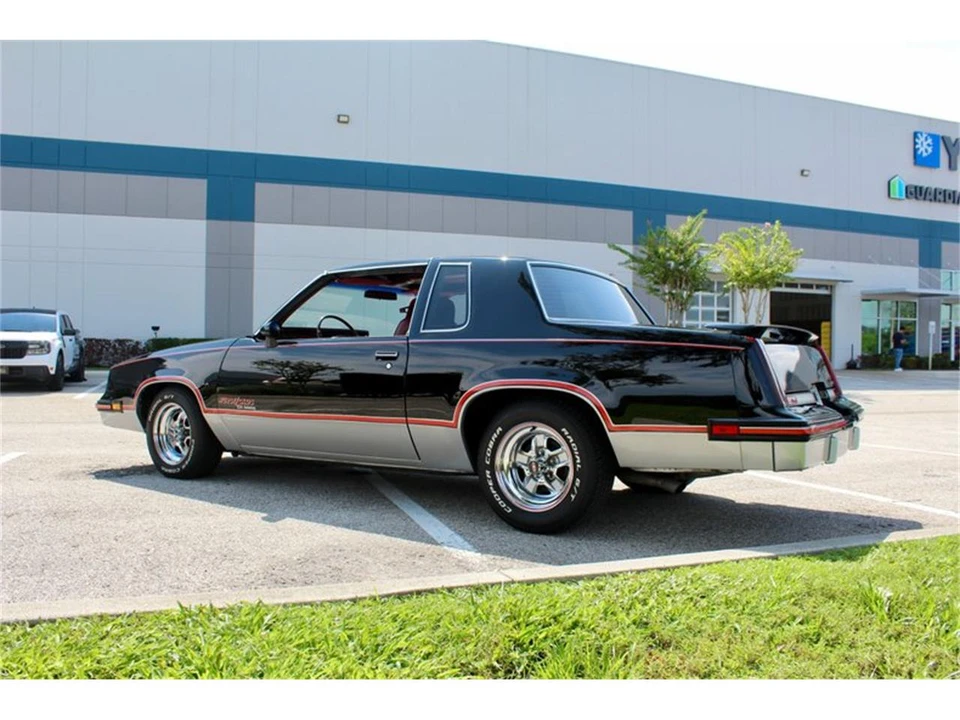 1983 Oldsmobile Cutlass 5th Gen - Image 11 of 31