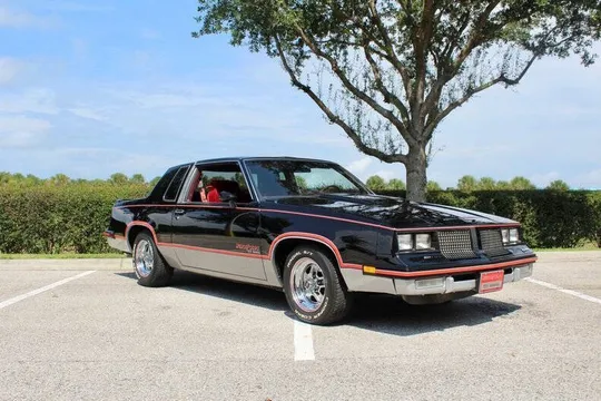 1983 Oldsmobile Cutlass Calais Hurst 2dr Coupe