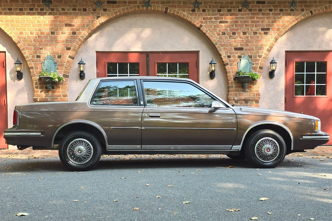 1983 Oldsmobile Cutlass Ciera - Image 3 of 31