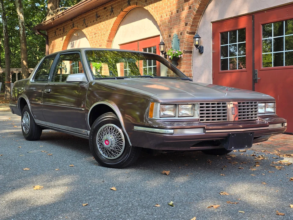 1983 Oldsmobile Cutlass Ciera - Image 24 of 31