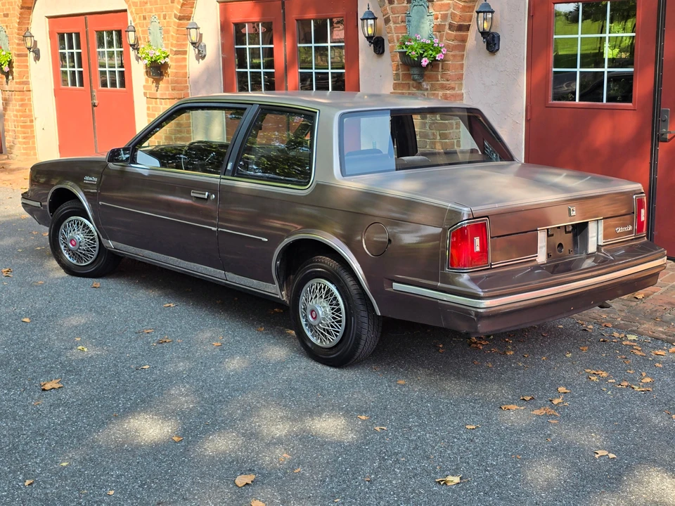 1983 Oldsmobile Cutlass Ciera - Image 13 of 31