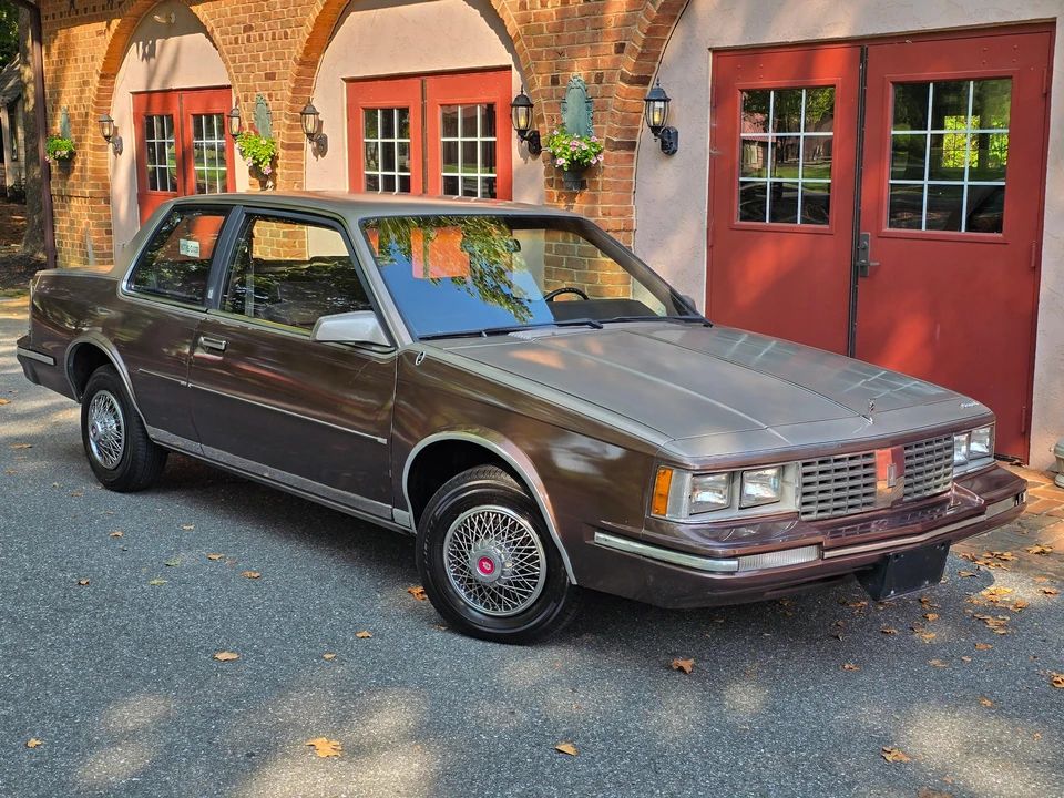 1983 Oldsmobile Cutlass Ciera - Image 23 of 31