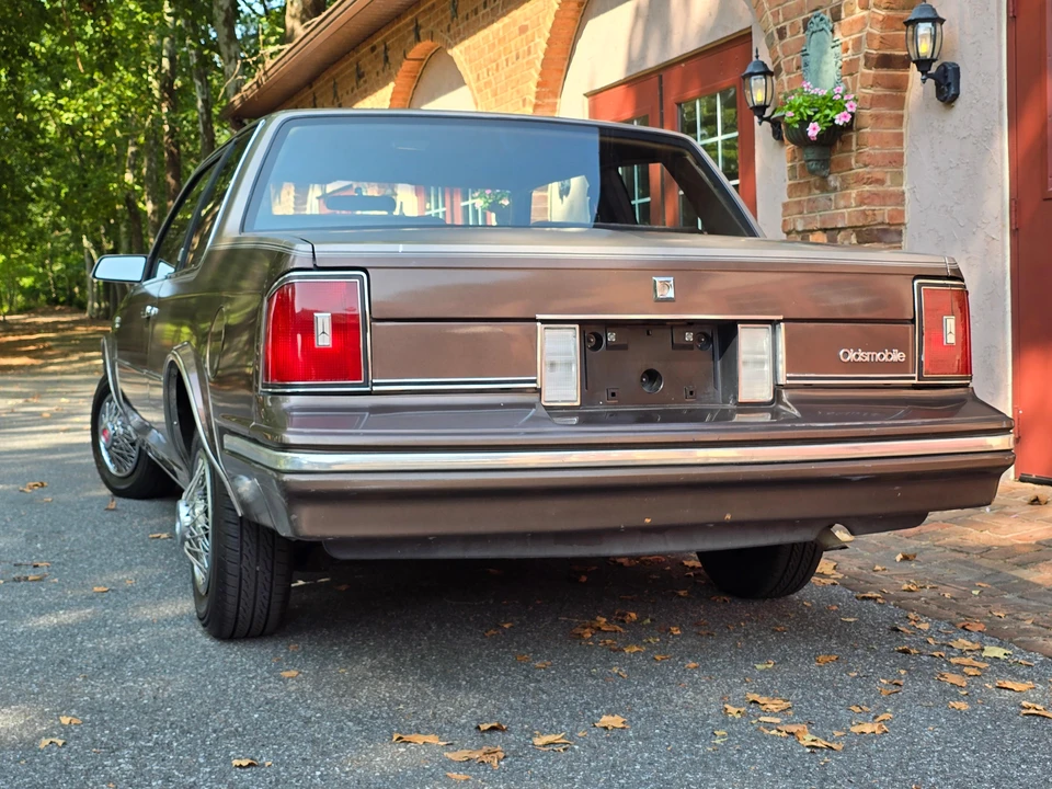 1983 Oldsmobile Cutlass Ciera - Image 16 of 31