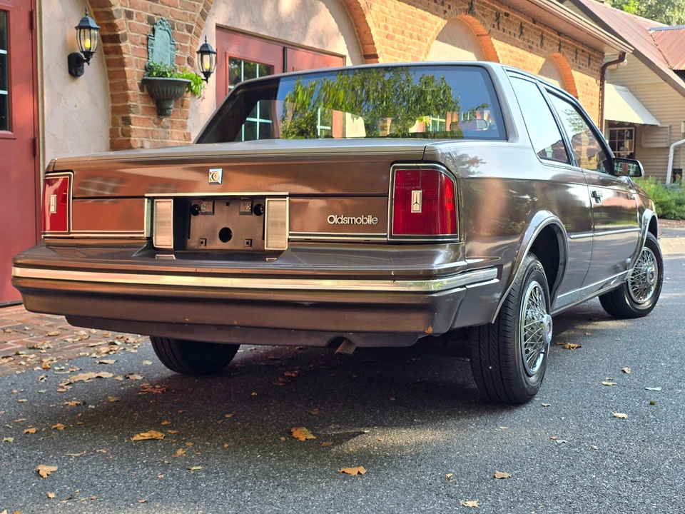 1983 Oldsmobile Cutlass Ciera - Image 18 of 31