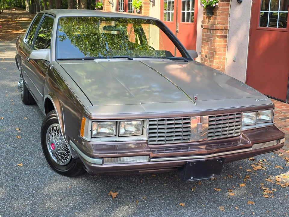 1983 Oldsmobile Cutlass Ciera - Image 26 of 31