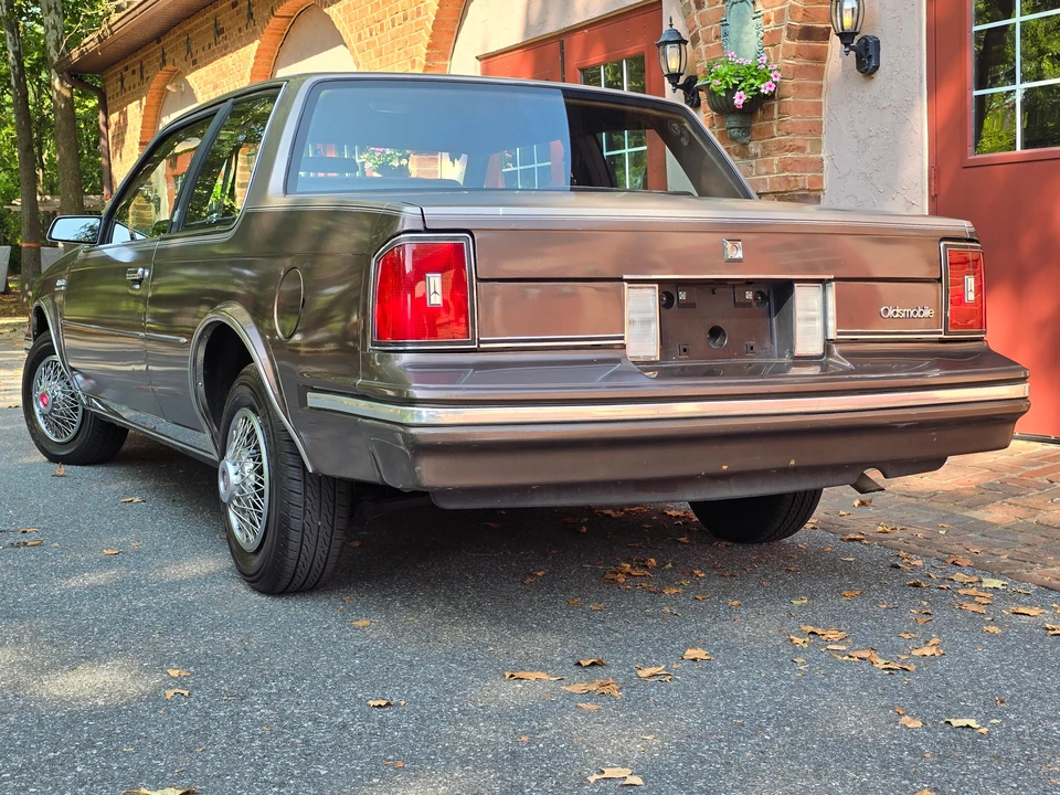 1983 Oldsmobile Cutlass Ciera - Image 15 of 31