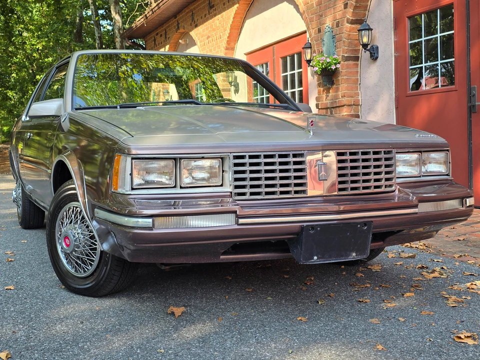 1983 Oldsmobile Cutlass Ciera - Image 25 of 31
