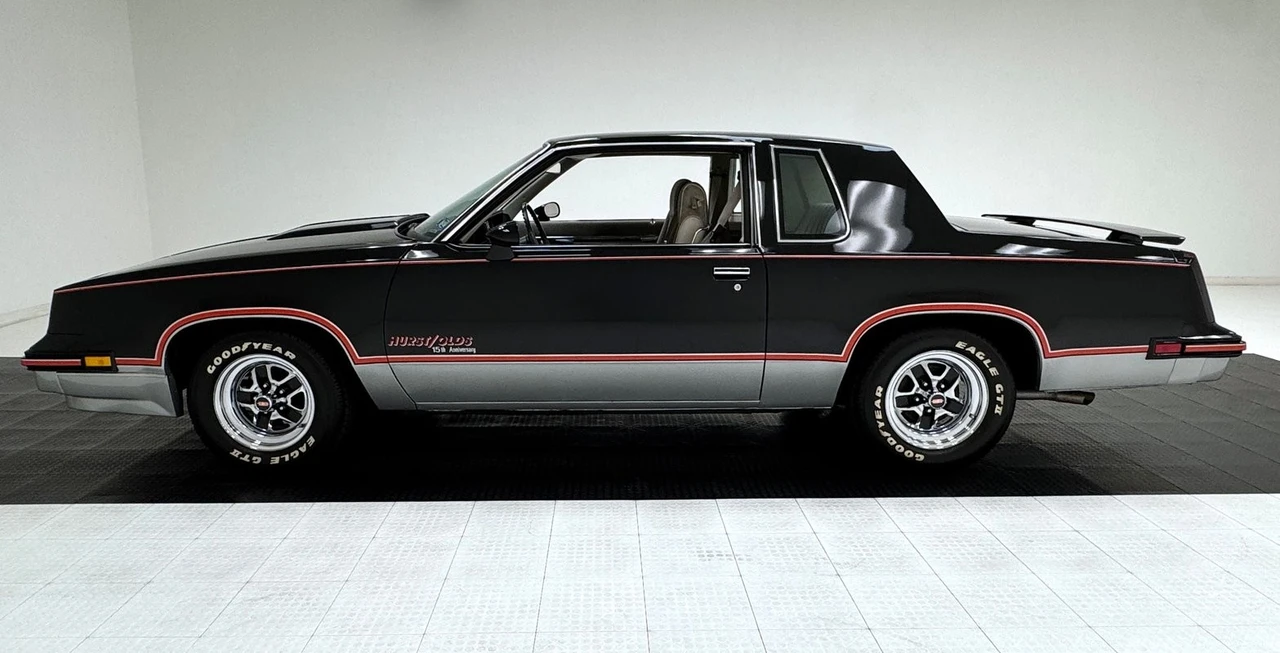 1983 Oldsmobile Hurst/Olds - Image 2 of 31
