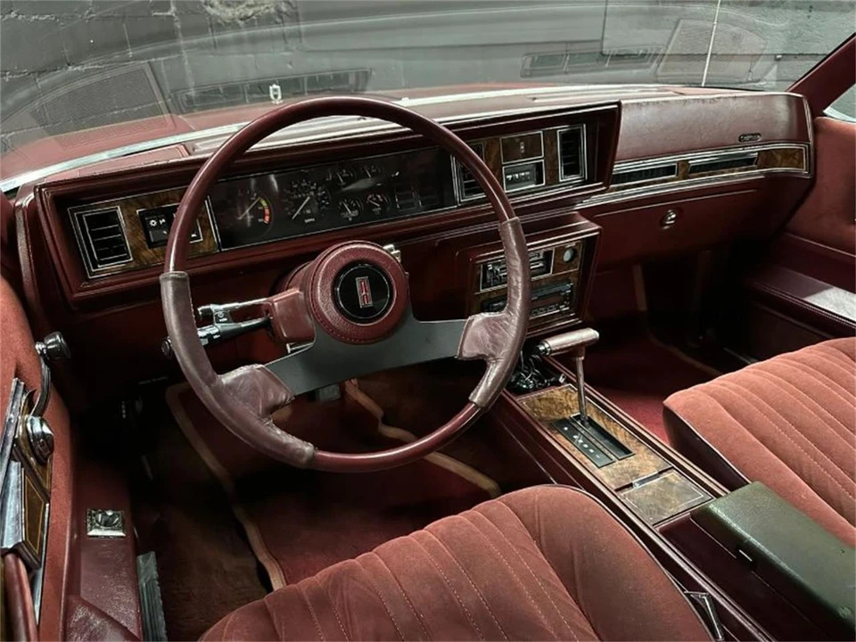 1983 Oldsmobile Cutlass 5th Gen - Image 6 of 15